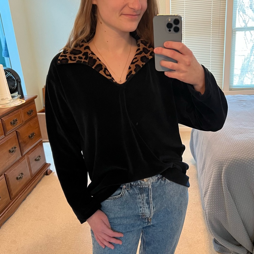 Velour v-neck top